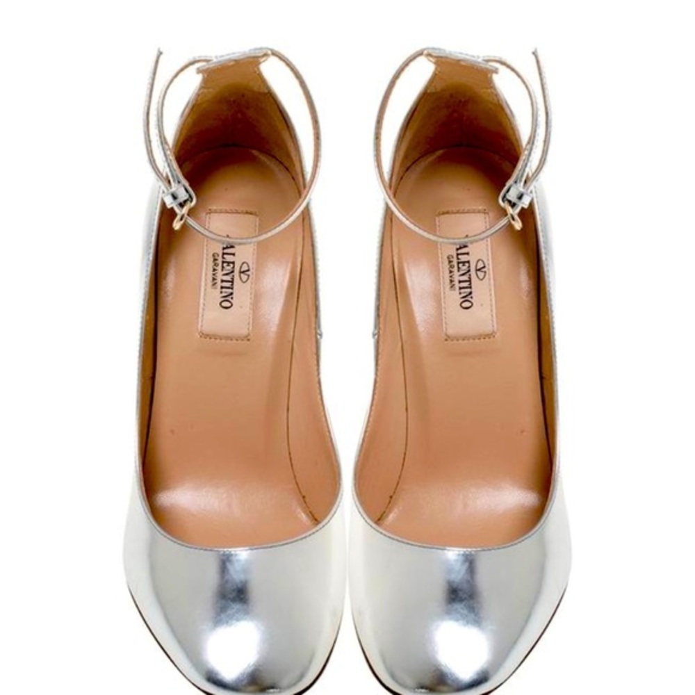 NIB Valentino Pumps